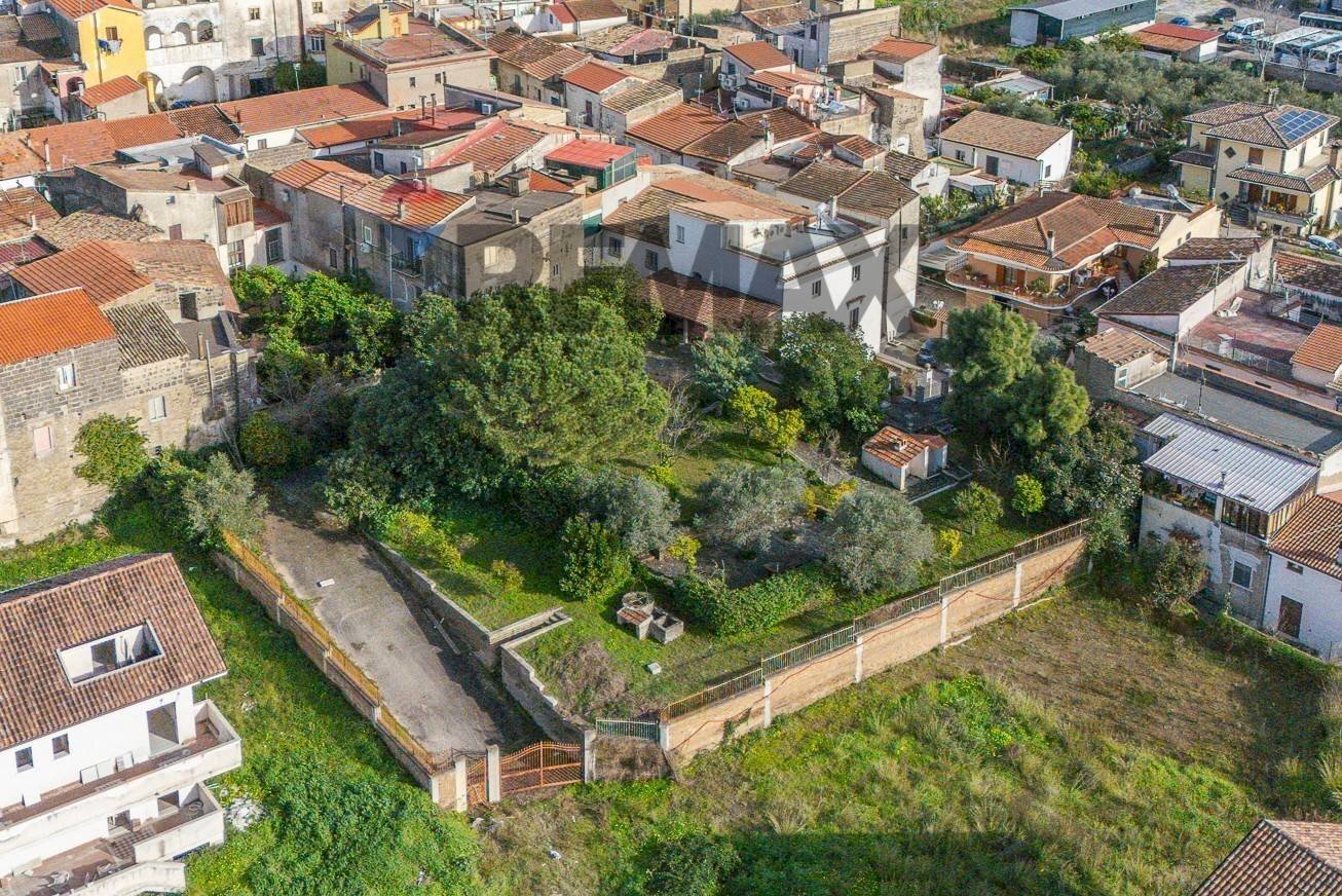 Edificio all\'aperto - Villa Via Corso
52, Sessa Aurunca - foto 2