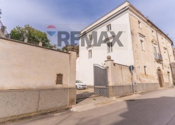 Edificio all\'aperto - Villa Via Corso
 
52, Sessa Aurunca - foto 6