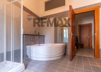 Bagno - Villa Via Corso
 
52, Sessa Aurunca - foto 45