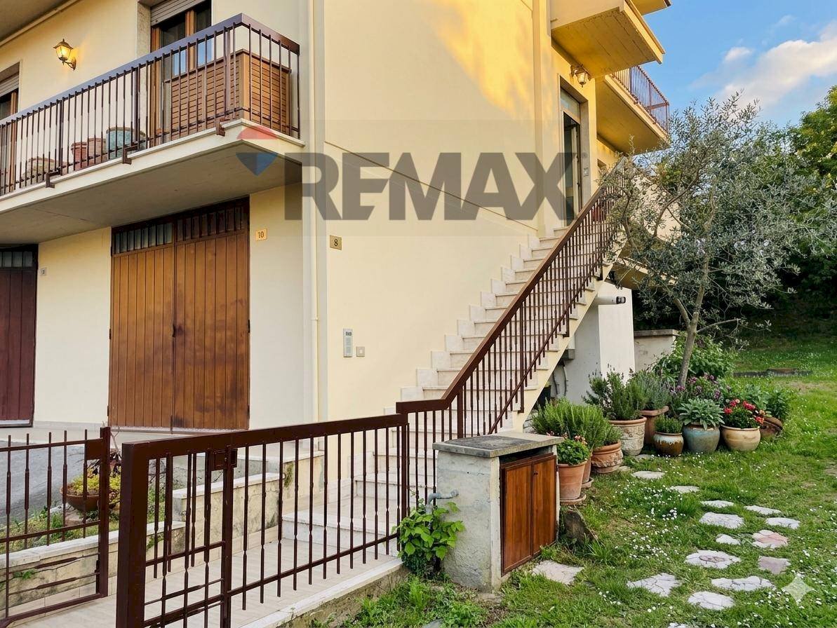 Casa all\'aperto - Appartamento divisione garibaldi
 
8, Castelfranco Piandiscò - foto 1