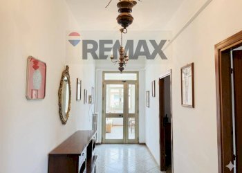 Hall / corridoio - Appartamento divisione garibaldi
 
8, Castelfranco Piandiscò - foto 9