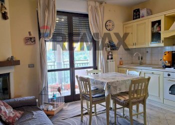 Cucina - Three-room apartment via Piave
 
182, Montevarchi - photo 3