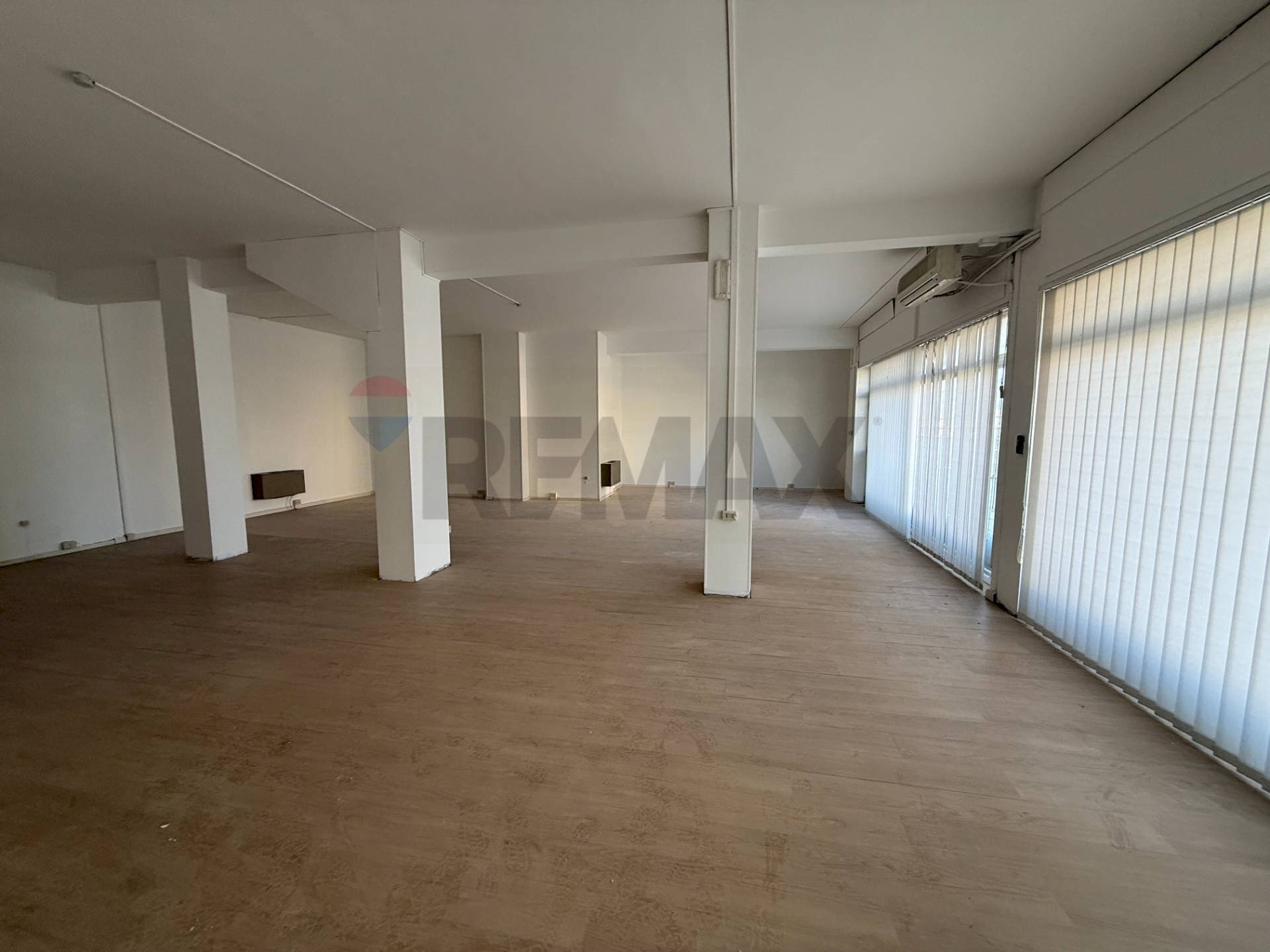 Parcheggio - Commercial Premises via Mario Bellocchi
 
3b, 3c, Fabriano - photo 1