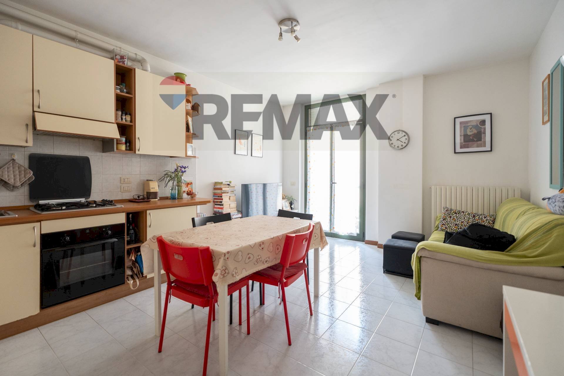 Sala da pranzo - Two-room apartment via Galleria della Sima
 
45, Jesi - photo 2