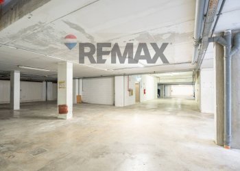 Parcheggio - Two-room apartment via Galleria della Sima
 
45, Jesi - photo 27