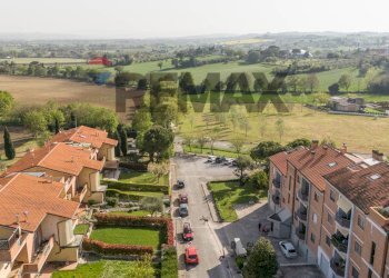 Casa all\'aperto - Appartamento via pozzo del letto
 
6, Montemarciano - foto 10