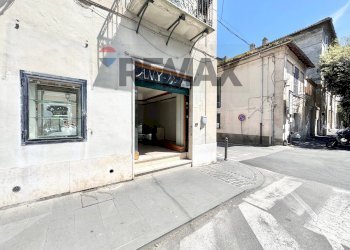 Edificio all\'aperto - Trilocale corso Vittorio Emanuele
 
2, Manziana - foto 1