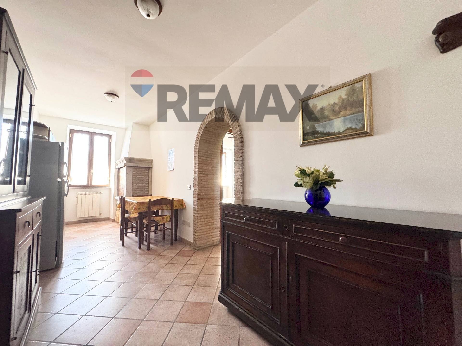 Sala da pranzo - Appartamento Via borgo Garibaldi
 
100, Oriolo Romano - foto 2