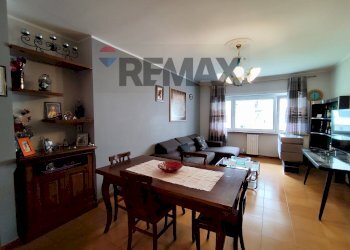 Sala da pranzo - Quadrilocale Strada Della Magra
 
5, Torino - foto 5
