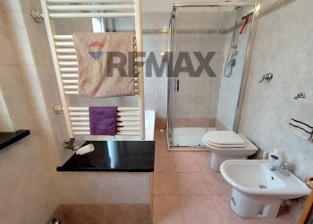 Bagno - Quadrilocale Strada Della Magra
 
5, Torino - foto 24