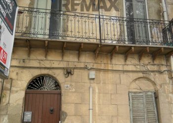 Edificio all\'aperto - Three-room apartment Via N.Colajanni
 
56, Caltanissetta - photo 1