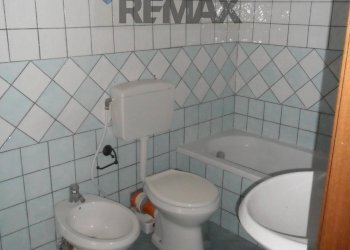 Bagno - Three-room apartment Via N.Colajanni
 
56, Caltanissetta - photo 15