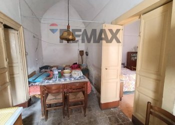 Sala da pranzo - Independent house Via IV Retta di Ponente
 
32, Belpasso - photo 13