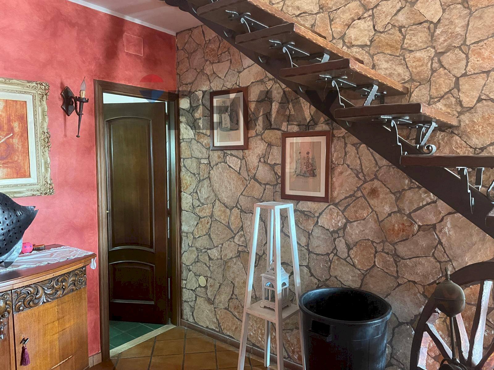 Scale - Appartamento Via della Seta
27, Giardini-Naxos - foto 3