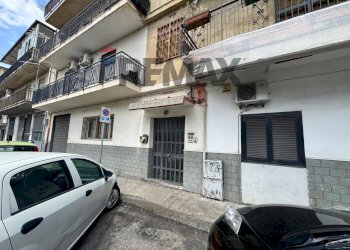 Edificio all\'aperto - Trilocale VIA SALVATORE QUASIMODO
 
19, Misterbianco - foto 16