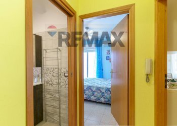 Hall / corridoio - Bilocale viale jannuzzo
 
14, Giardini-Naxos - foto 12