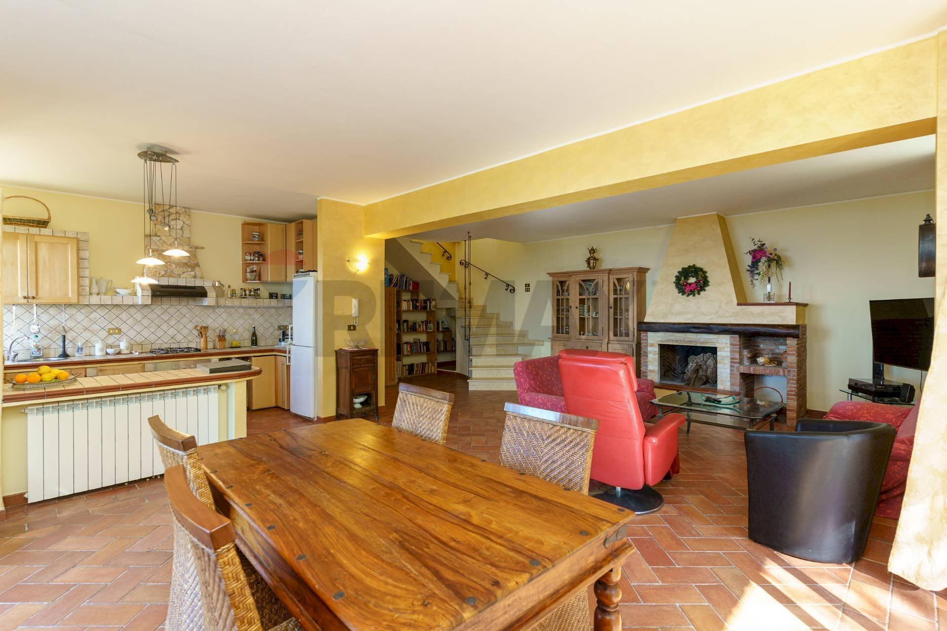 Sala da pranzo - Villa contrada Caria, Naso - photo 1