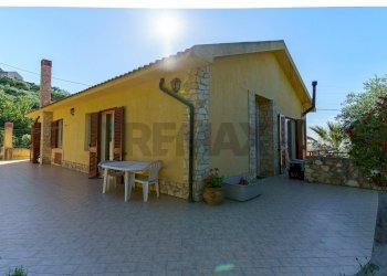 Terrazza - Villa contrada Caria, Naso - photo 12