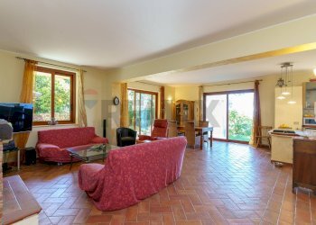 Soggiorno - Villa contrada Caria, Naso - photo 23