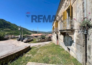 Edificio all\'aperto - Appartamento via Cirelli
 
1, Vairano Patenora - foto 2