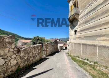 Edificio all\'aperto - Appartamento via Cirelli
 
1, Vairano Patenora - foto 3