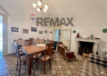 Sala da pranzo - Appartamento via Cirelli
 
1, Vairano Patenora - foto 32