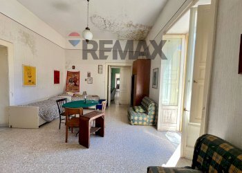Sala da pranzo - Appartamento via Cirelli
 
1, Vairano Patenora - foto 60