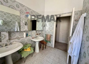 Bagno - Appartamento via Cirelli
 
1, Vairano Patenora - foto 66