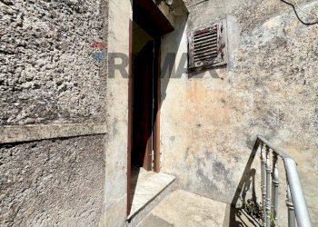 Edificio all\'aperto - Appartamento via Cirelli
 
1, Vairano Patenora - foto 111