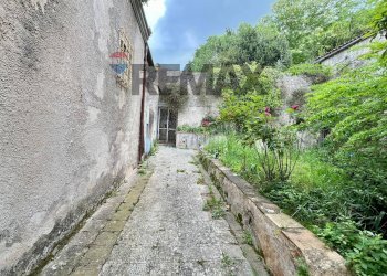 Giardino - Appartamento via Cirelli
 
1, Vairano Patenora - foto 118