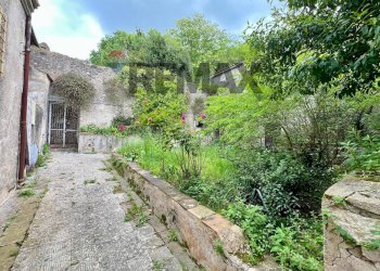 Giardino - Appartamento via Cirelli
 
1, Vairano Patenora - foto 120
