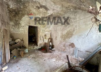 Stanza vuota - Appartamento via Cirelli
 
1, Vairano Patenora - foto 123