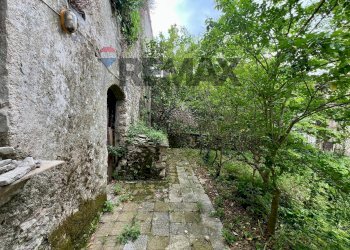 Giardino - Appartamento via Cirelli
 
1, Vairano Patenora - foto 130
