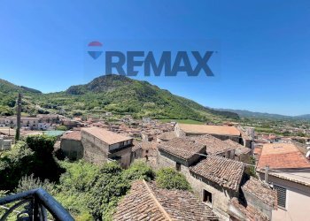 Vista delle montagne - Appartamento via Cirelli
 
1, Vairano Patenora - foto 135
