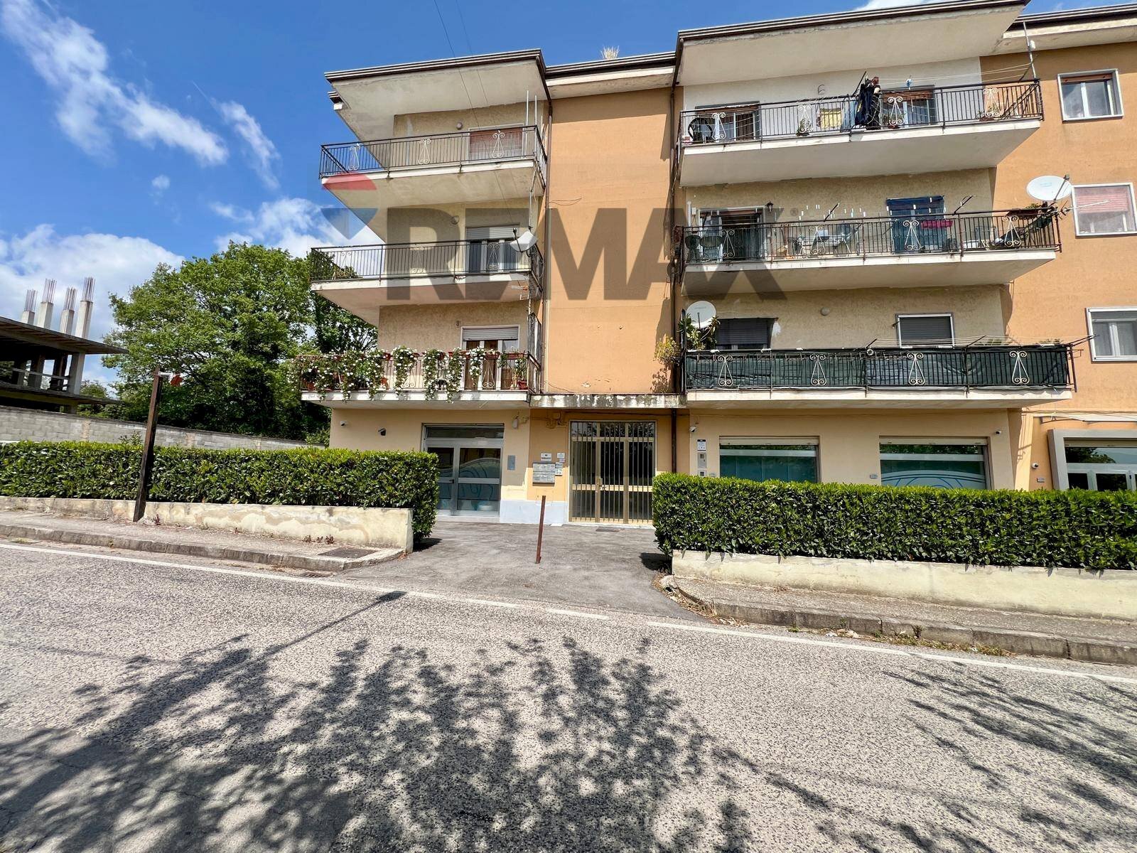 Edificio all\'aperto - Appartamento via Ceraselle
 
240, Caianello - foto 1