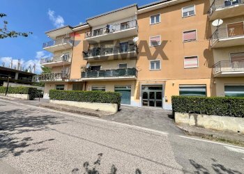 Edificio all\'aperto - Appartamento via Ceraselle
 
240, Caianello - foto 2