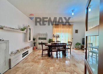 Sala da pranzo - Appartamento via Ceraselle
 
240, Caianello - foto 8