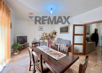 Sala da pranzo - Appartamento via Ceraselle
 
240, Caianello - foto 9