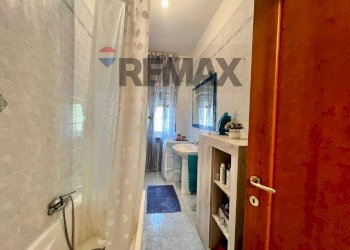 Bagno - Appartamento via Ceraselle
 
240, Caianello - foto 34
