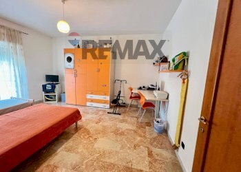 Camera / camera da letto - Appartamento via Ceraselle
 
240, Caianello - foto 47