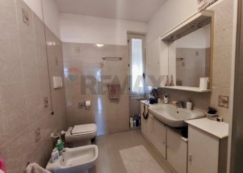 Bagno - Appartamento Via Montenero
 
9, Vado Ligure - foto 30