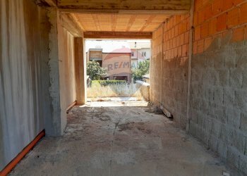 Non correlato - Villa a Schiera via onna
48, L'Aquila - foto 26