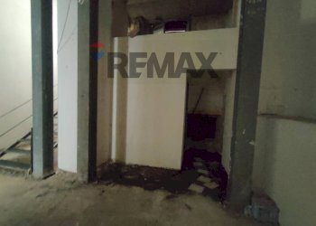 Hall / corridoio - Commercial Premises VIA PORTICI DI SAN BERNARDINO, L'Aquila - photo 11