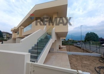 Casa all\'aperto - Quadrilocale VIA CESARE BATTISTI, Brembate di Sopra - foto 6