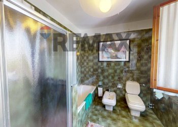 Bagno - Villa Via Argine Po
 
23, Vigarano Mainarda - photo 16