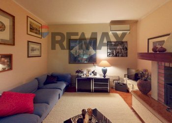 Soggiorno - Villa Via Argine Po
 
23, Vigarano Mainarda - photo 31
