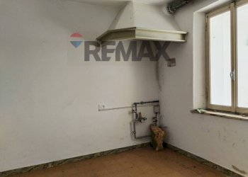 Stanza vuota - Semi-detached house Via Fumach
 
10, San Gregorio nelle Alpi - photo 7