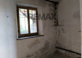Stanza vuota - Semi-detached house Via Fumach
 
10, San Gregorio nelle Alpi - photo 17
