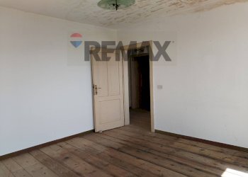 Stanza vuota - Semi-detached house Via Fumach
 
10, San Gregorio nelle Alpi - photo 27