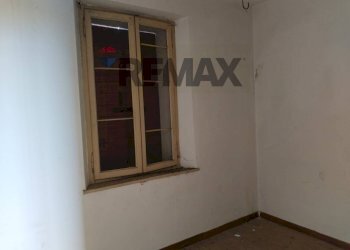 Stanza vuota - Semi-detached house Via Fumach
 
10, San Gregorio nelle Alpi - photo 33